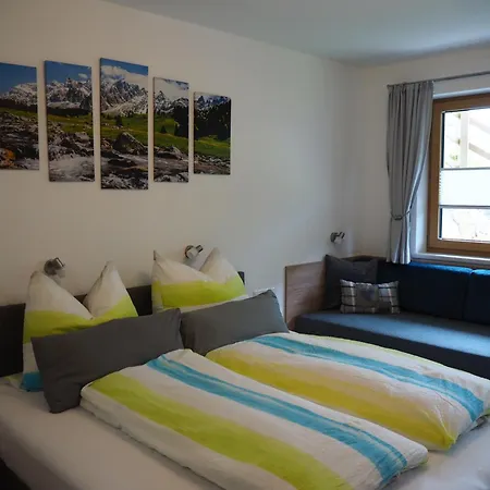 Apart Kristall Apartment