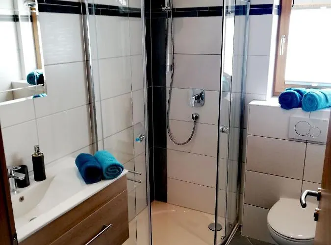 Apart Kristall Lägenhet Tux